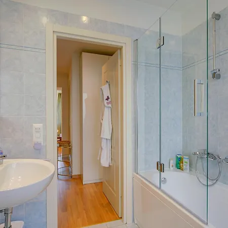 Casa Berna - Balcony With Mountain Views - Happy Apartment Lugano