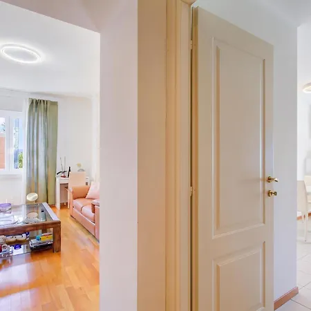 Casa Berna - Balcony With Mountain Views - Happy Lejlighed Lugano